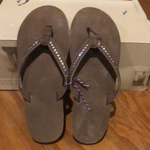 🆕 Rainbow Women’s Sandal Sz-5.5-6.5